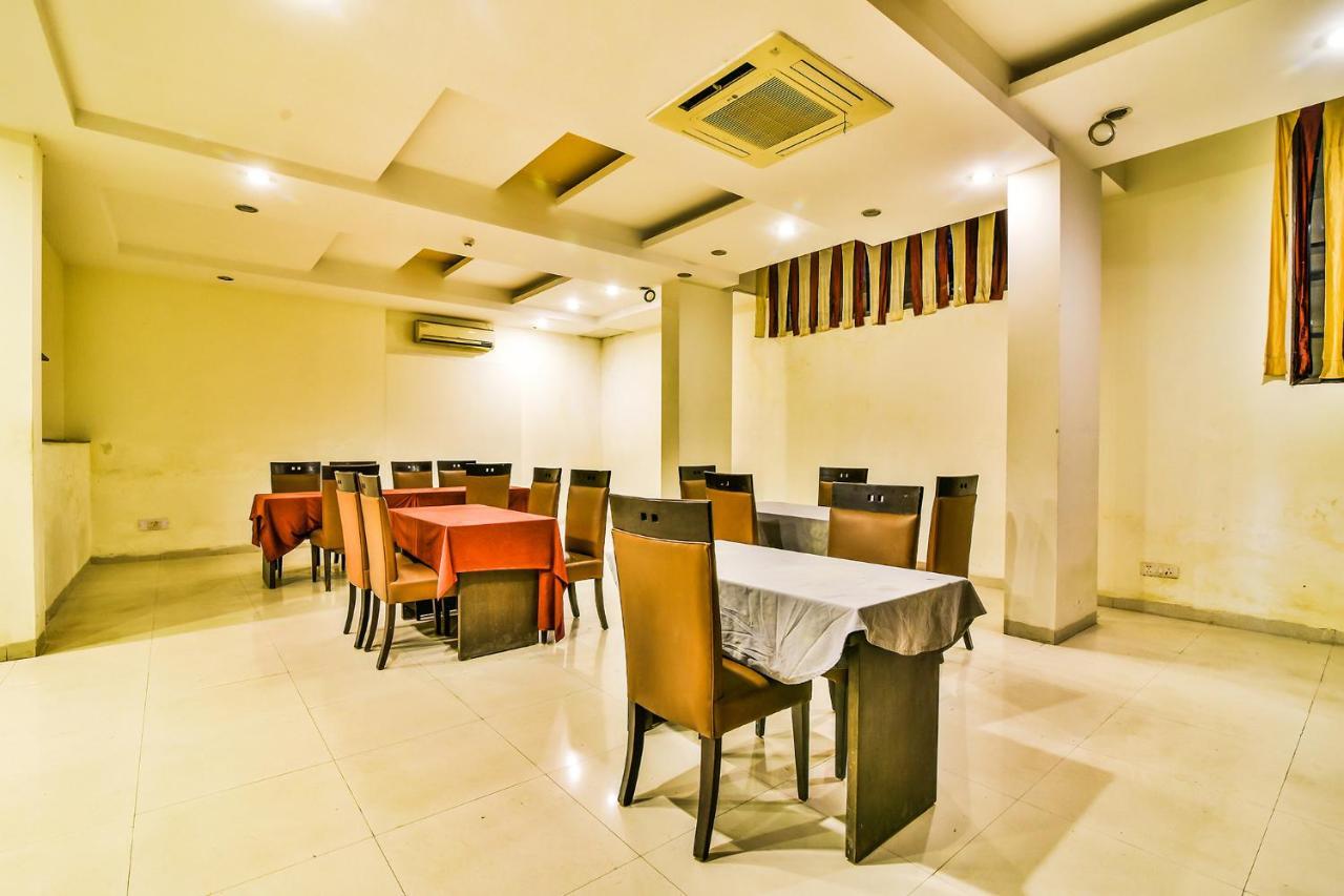 Fabhotel Oasis Dlf Phase 3 Gurgaon Exterior foto